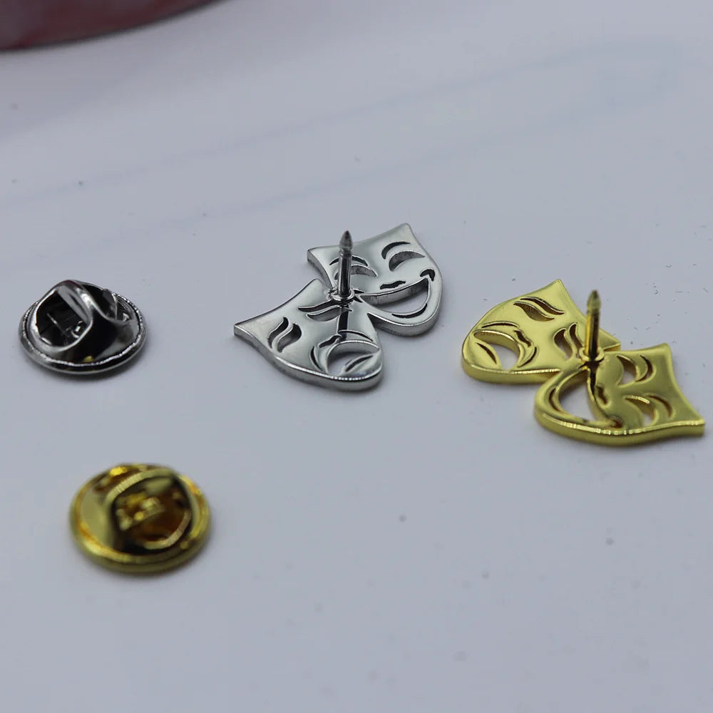 Personalized smiley face mask brooch stainless steel men's clothing badge accessories gift popular brooch gift for him