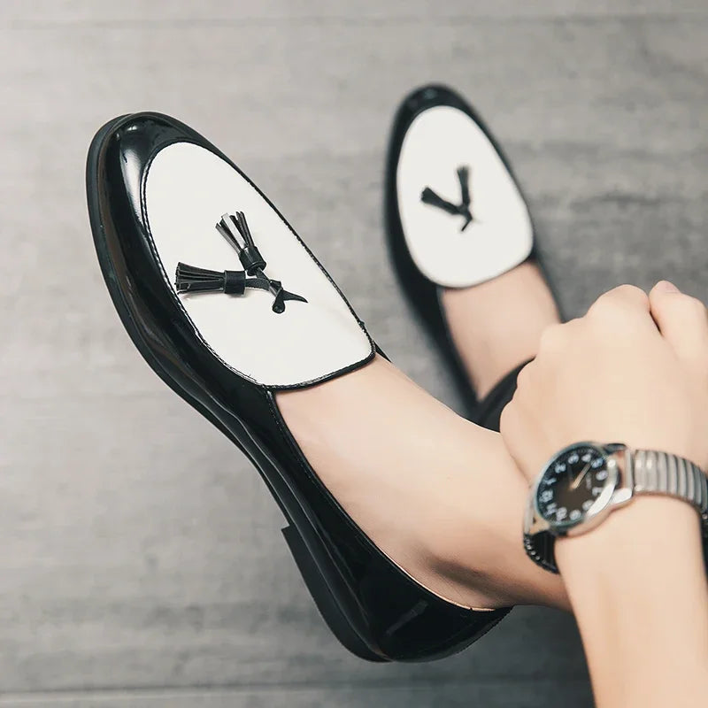 LUXURY ITALIAN LOAFERS MEN DRESS SHOES FASHION HAND-MADE SLIP ON TASSEL LOAFERS WEDDING OFFICE SHOES CASUAL MEN SHOES LEATHER