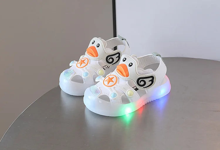 Sandals Kids Shoe Colorful Boys Girls with Light on Kids Sandals Soft Soled Casual Style Shoe Sneakers Kids сандалии для девочек