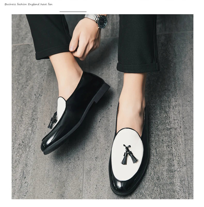 LUXURY ITALIAN LOAFERS MEN DRESS SHOES FASHION HAND-MADE SLIP ON TASSEL LOAFERS WEDDING OFFICE SHOES CASUAL MEN SHOES LEATHER