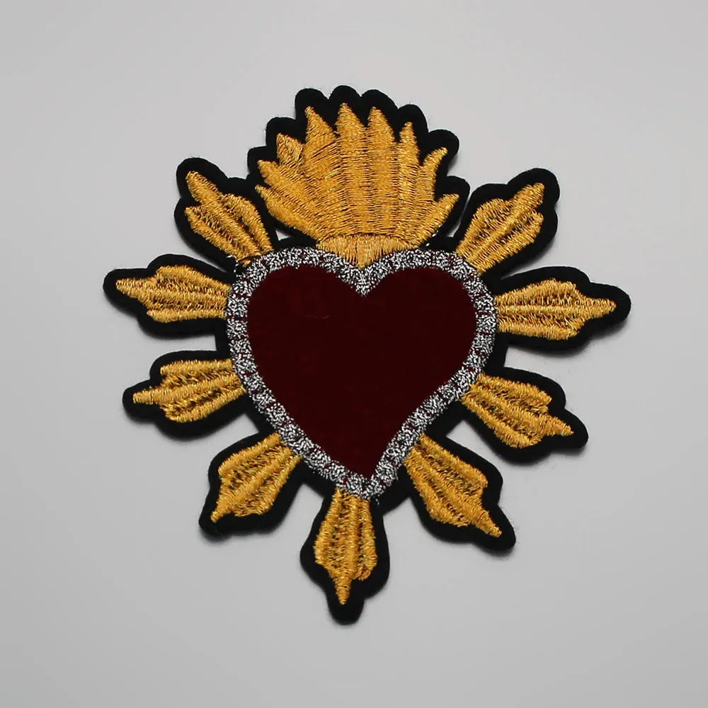 Beaded Crystal Red Diamond Heart Patches Embroidery Applique Sew on Gold Badge Clothes Craft Sewing A35