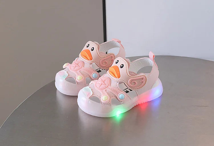 Sandals Kids Shoe Colorful Boys Girls with Light on Kids Sandals Soft Soled Casual Style Shoe Sneakers Kids сандалии для девочек