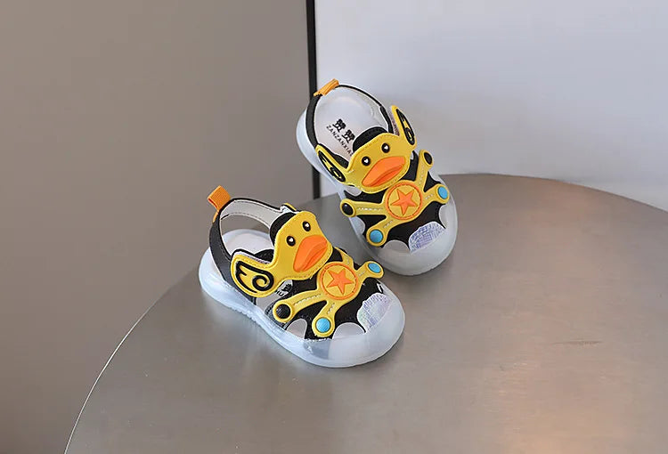 Sandals Kids Shoe Colorful Boys Girls with Light on Kids Sandals Soft Soled Casual Style Shoe Sneakers Kids сандалии для девочек