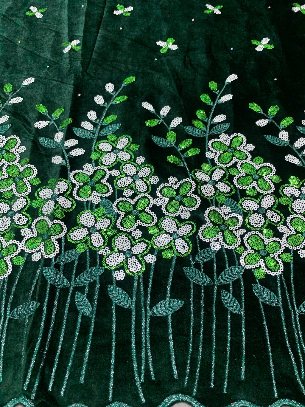 2023 New African Velvet Lace Fabric 5 Yards High Quality Wedding Dress Luxury Sequins Embroidery Nigerian Lace Fabric
