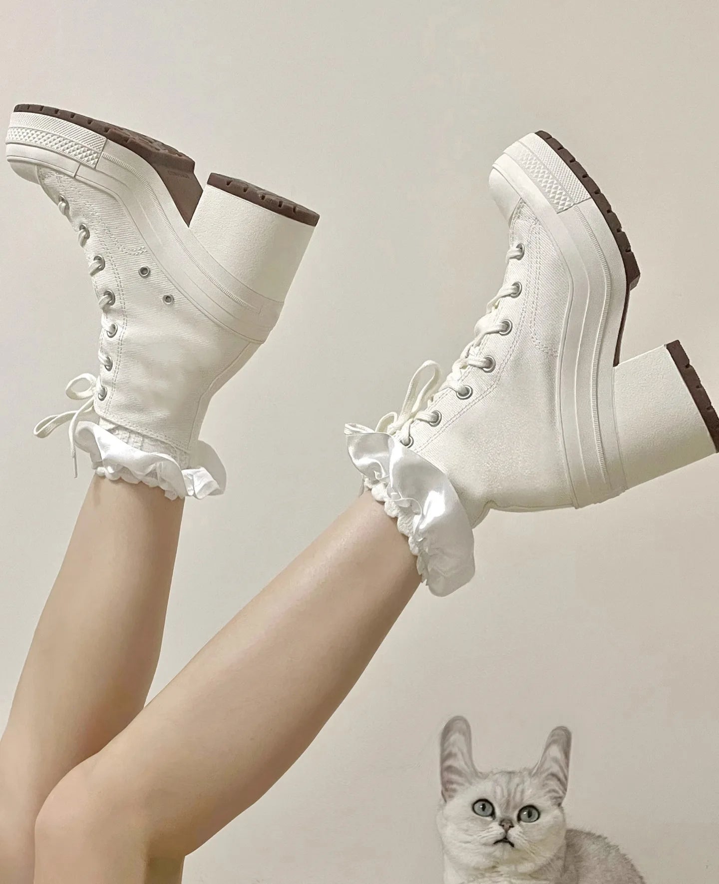High Top Canvas Shoes Women Thick Platform Sneakers Ladies 7CM Chunk Heels 2024 Designer Street Style Lace-up Casual Shoes Mujer