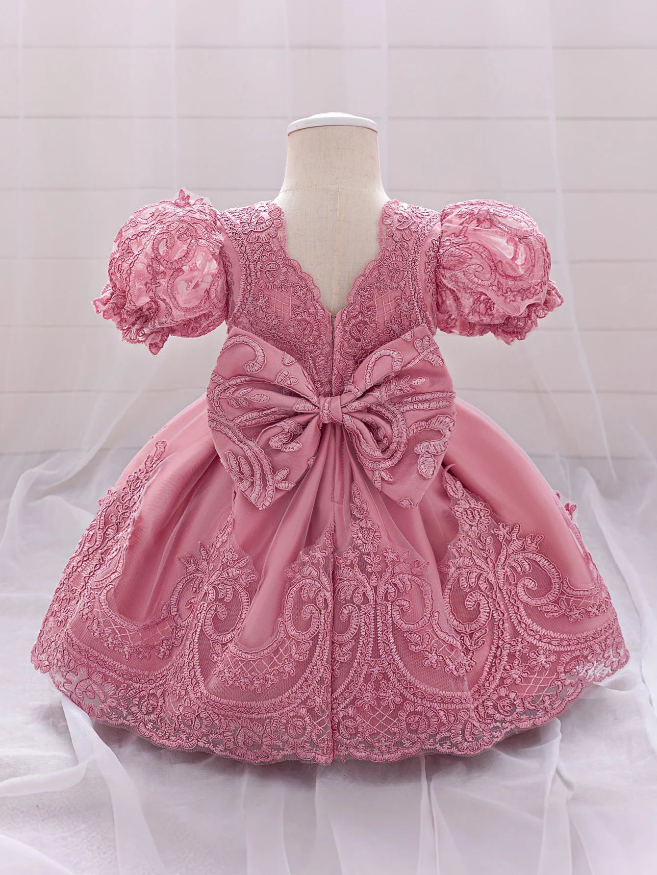Vintage Baby Girl 1st Birthday Princess Dress Baby Embroidery Floral Bow Gown Flower Kids Wedding Dress Formal Baptism Gala Gown