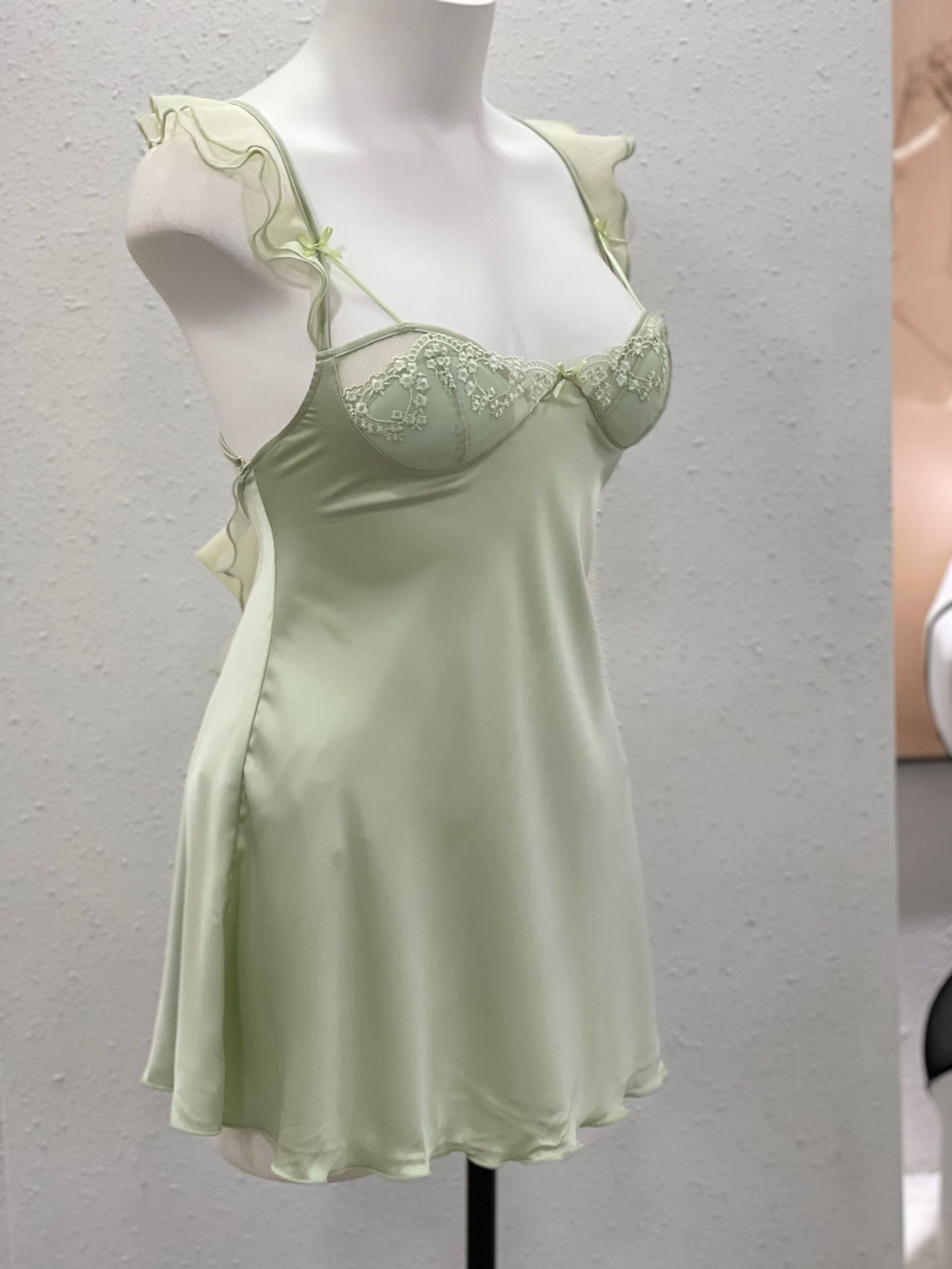 Evening Sexy Pajamas Women Sleepwear Ruffles Butterfly Mesh Nightdress with Chest Pad Underwear Sexy Lingerie Sleeping Dress