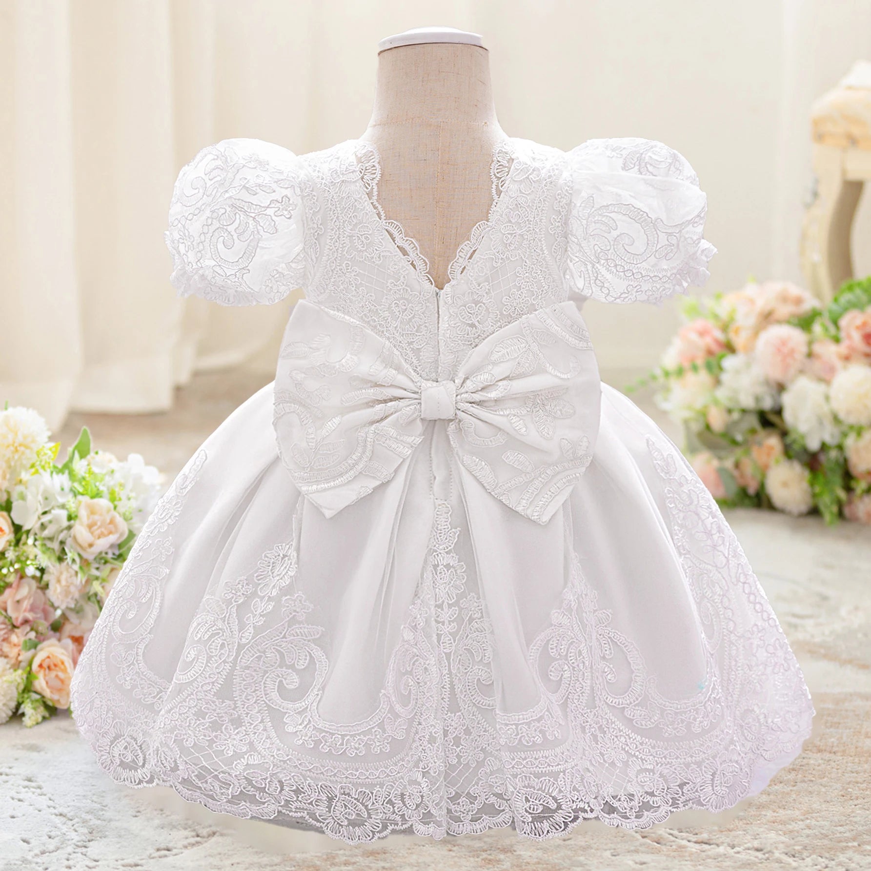 Vintage Baby Girl 1st Birthday Princess Dress Baby Embroidery Floral Bow Gown Flower Kids Wedding Dress Formal Baptism Gala Gown