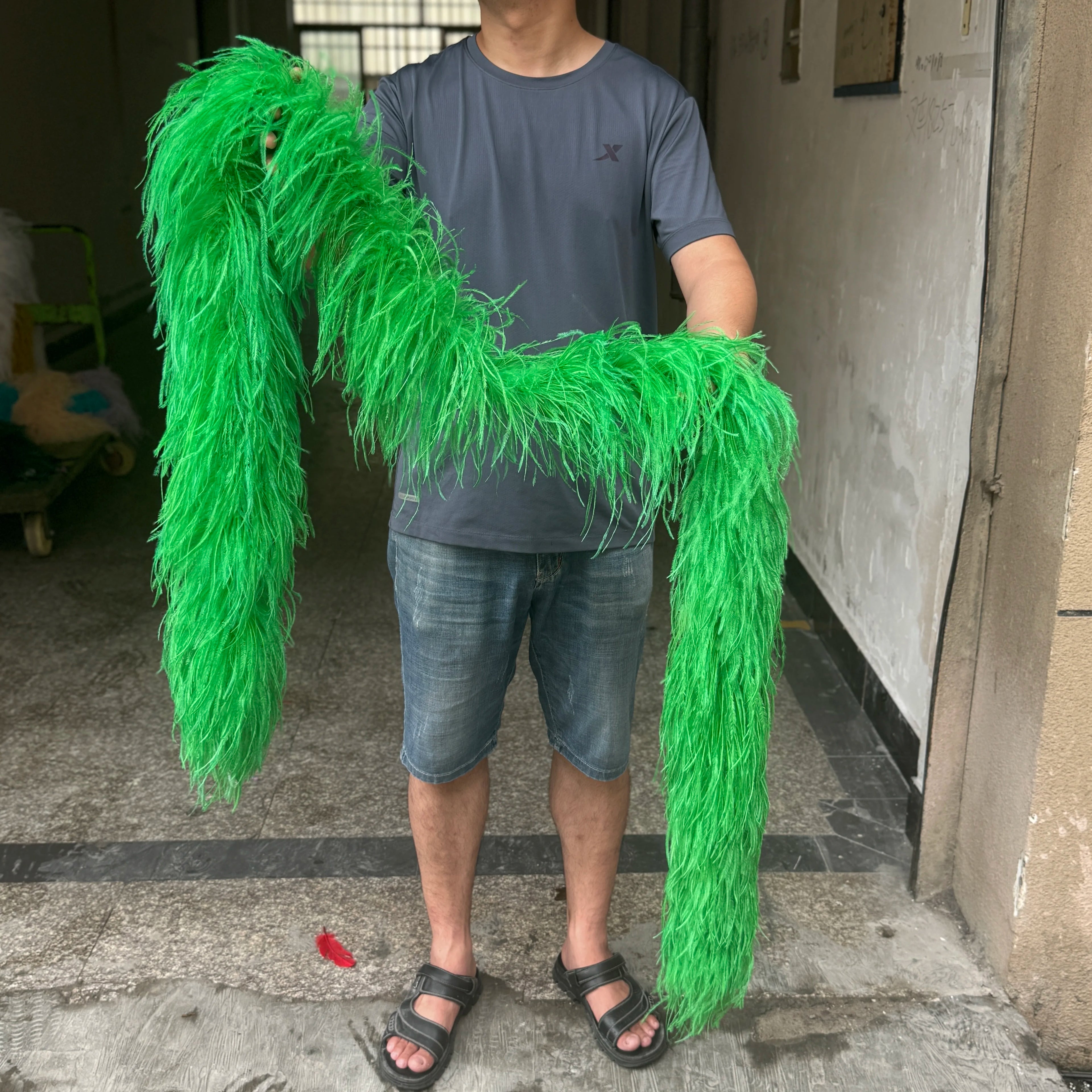 2M Royal blue Natural Ostrich Long Feathers Boa Decoration for Party Wedding Dress Shawl Clothes Sewing Accessories Crafts Plume