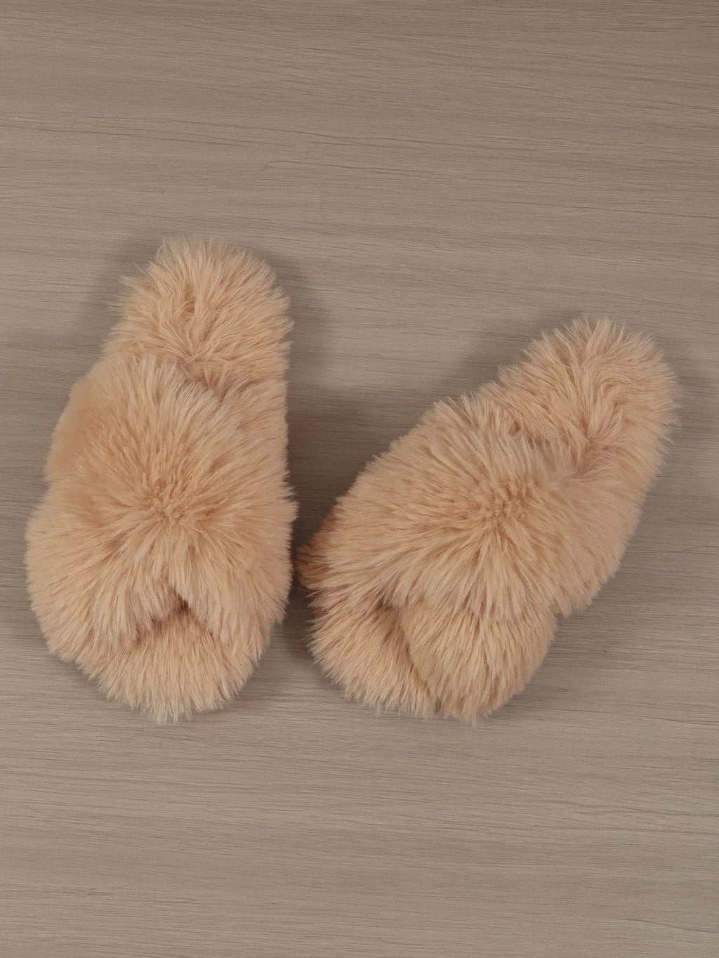 Luxury Women Fashion Home Slippers 2025 New Female Flip Flops Fluffy Shoes Cross Design Slides Ladies Soft Warm Plush Slipper