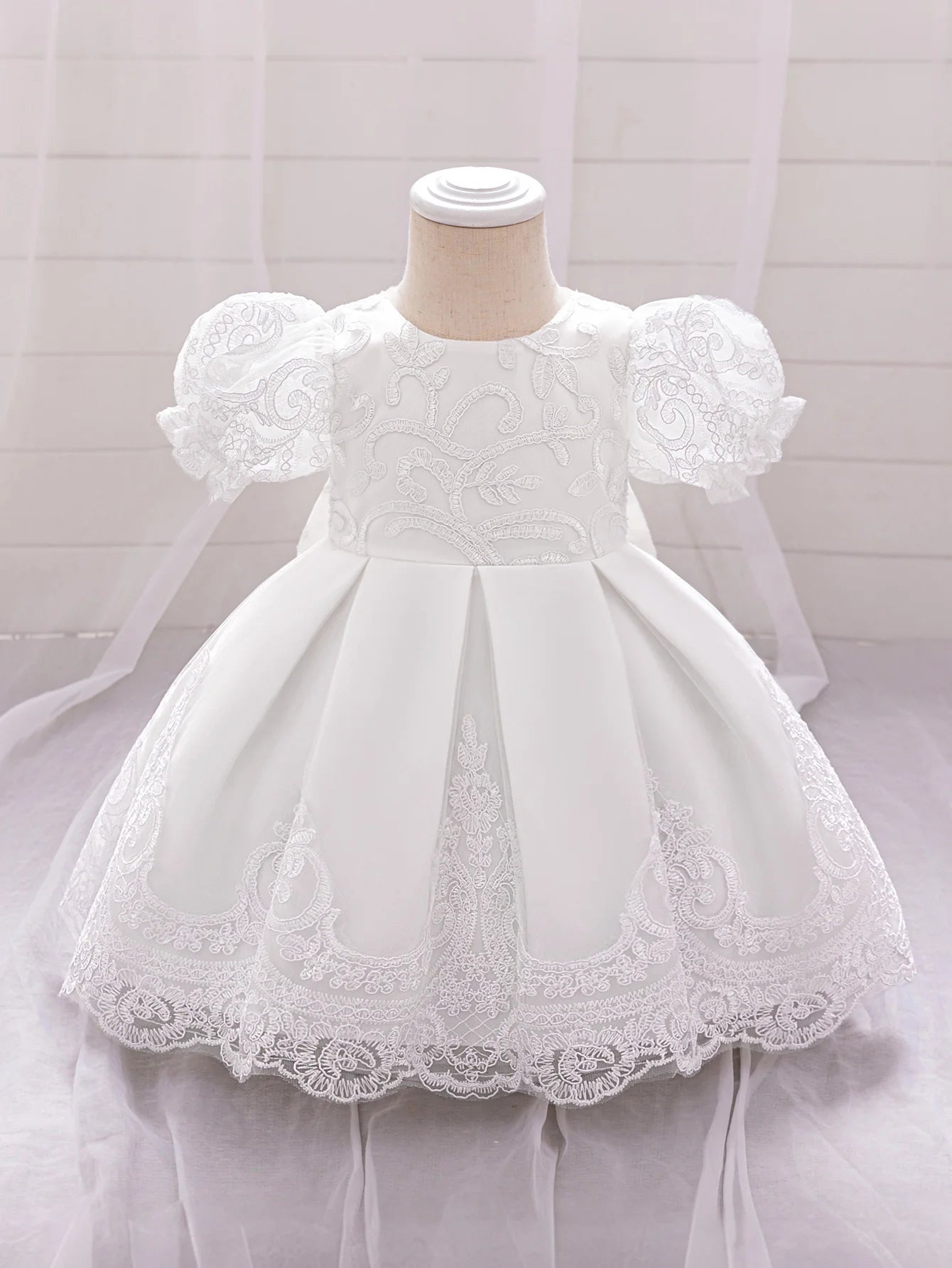 Vintage Baby Girl 1st Birthday Princess Dress Baby Embroidery Floral Bow Gown Flower Kids Wedding Dress Formal Baptism Gala Gown