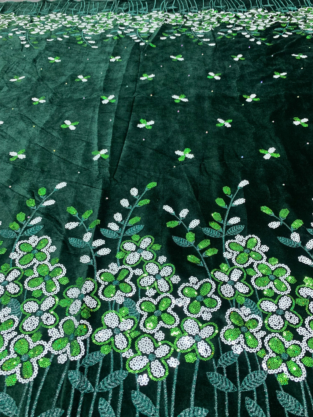 2023 New African Velvet Lace Fabric 5 Yards High Quality Wedding Dress Luxury Sequins Embroidery Nigerian Lace Fabric