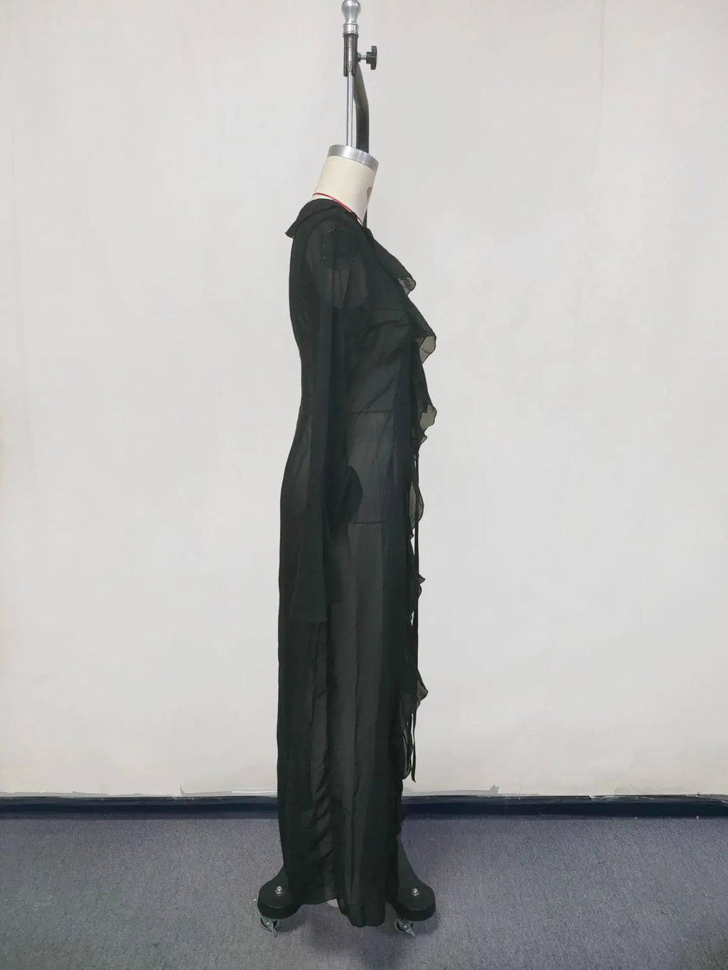 New Sexy V Neck Black White Ruffled Long Sleeve Chiffon Tunic Beach Cover Up Cover-ups Dress Sunscreen Beachwear Womens Clothing