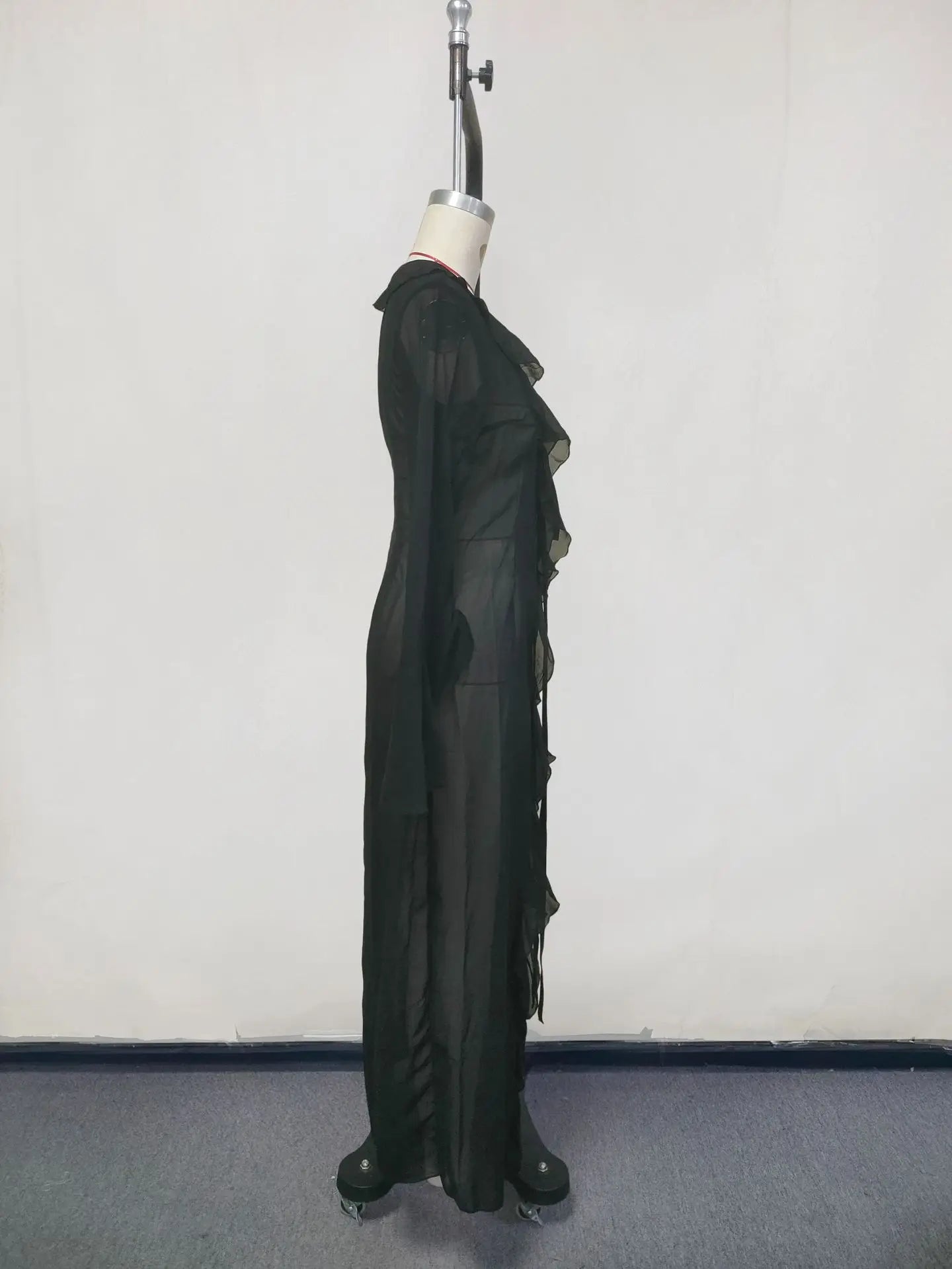 New Sexy V Neck Black White Ruffled Long Sleeve Chiffon Tunic Beach Cover Up Cover-ups Dress Sunscreen Beachwear Womens Clothing